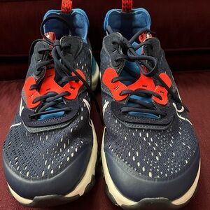 Nike React Vision bid kid shoes Youth 7